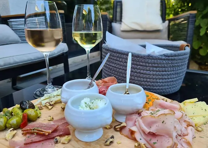 Couette-café La Volupté - Le Souffle Du Saule - 3*